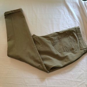 NWOT Khaki pants